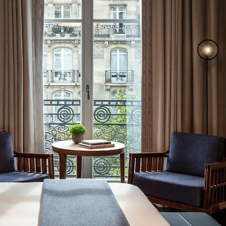 Lutetia Hotel 5*